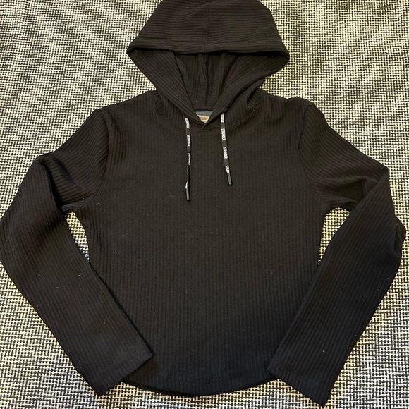 Stronger from Sweden cropped black Cush hoodie ribbed size L $125+ tax - Picture 5 of 6